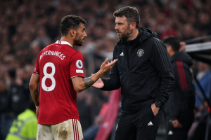 bruno-fernandes-carrick-disorot-usai-mu-kalah-dari-como